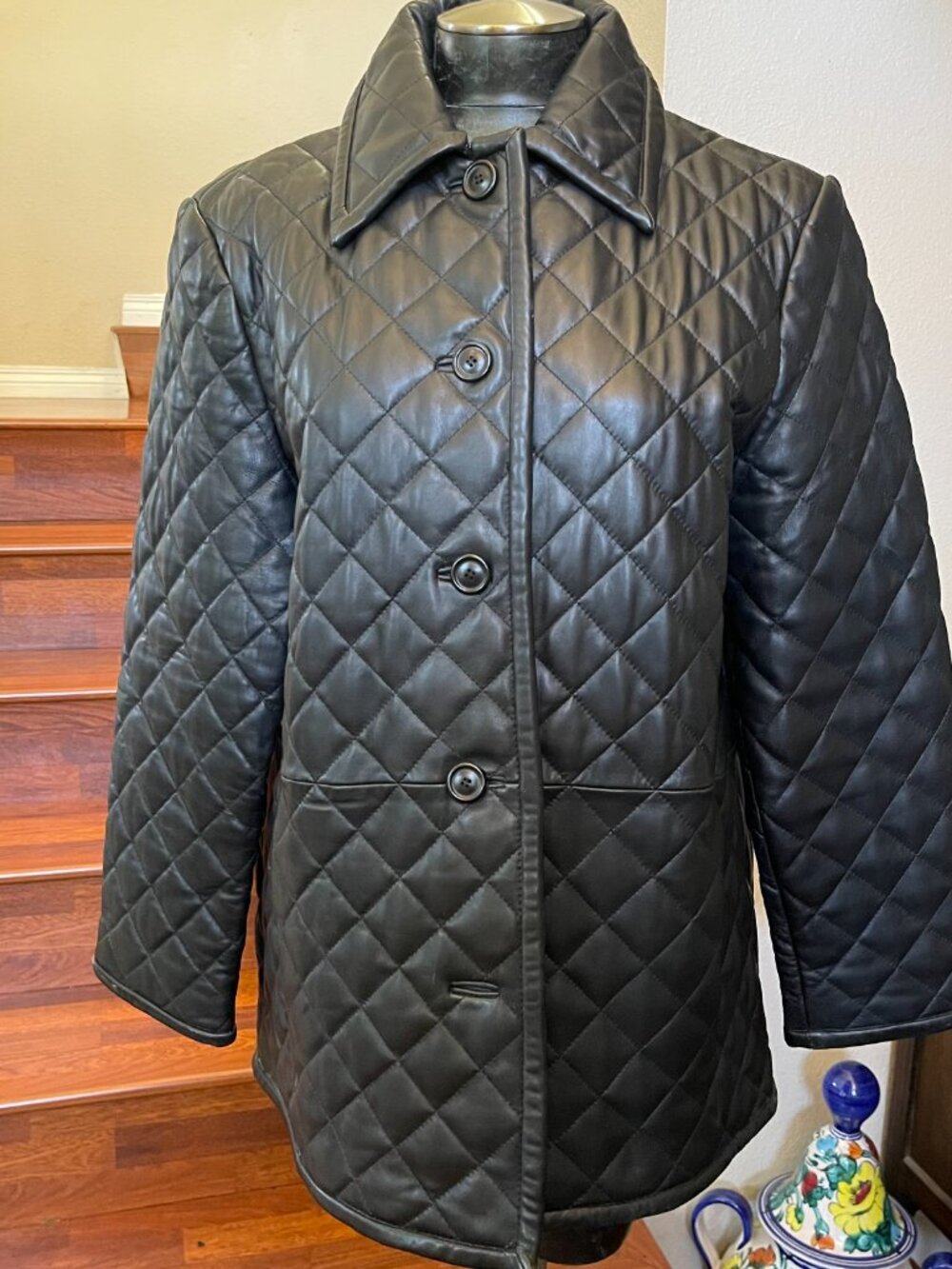 Winlit Women's Large Black Leather Jacket Quilted Front Buttons Pockets Collar